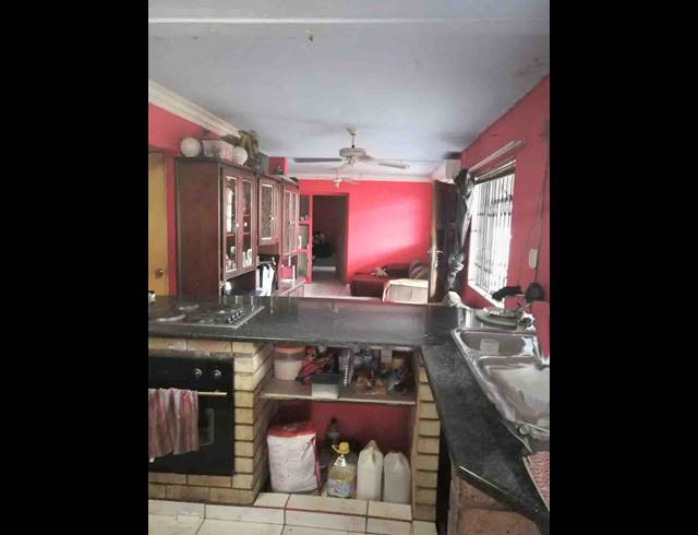 3 BEDROOM HOUSE FOR SALE IN AUSTERVILLE